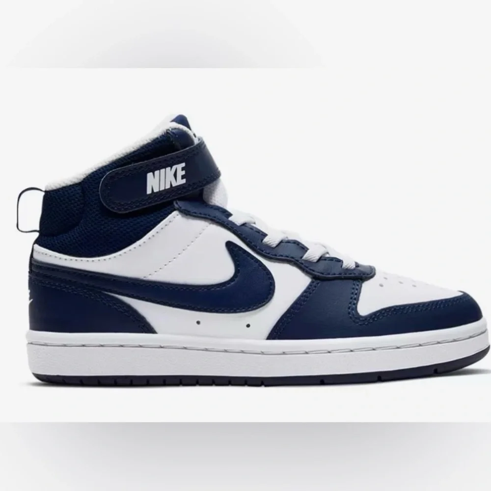 Nike Court Borough 2 Mid  Sneakers - White/Navy - Size 6Y
